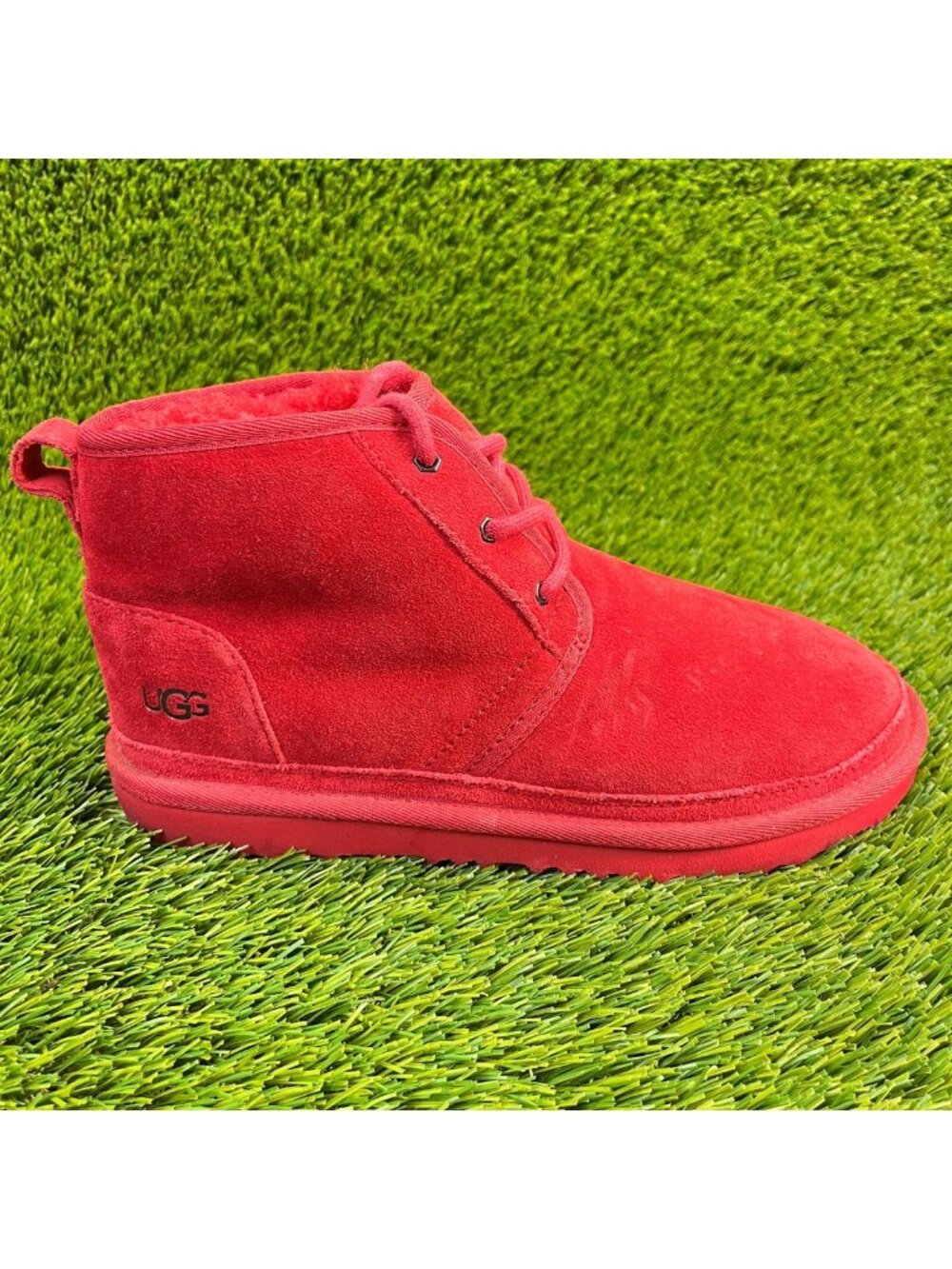 UGG Neumel II Boys Size 6Y Red Winter Fur Outdoor Suede Chukka Boots